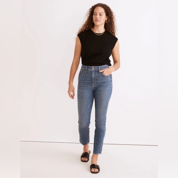 Madewell ND502 The Perfect Vintage Jean in Finney Wash, 28 - Picture 5 of 9